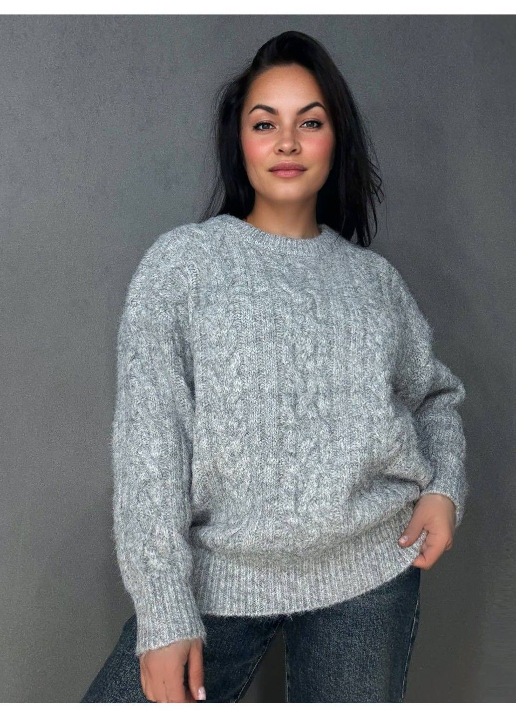Светло-серый демисезонный свитер женский a-n 3324 оверсайз крупная вязка букле косы длинный one size No Brand
