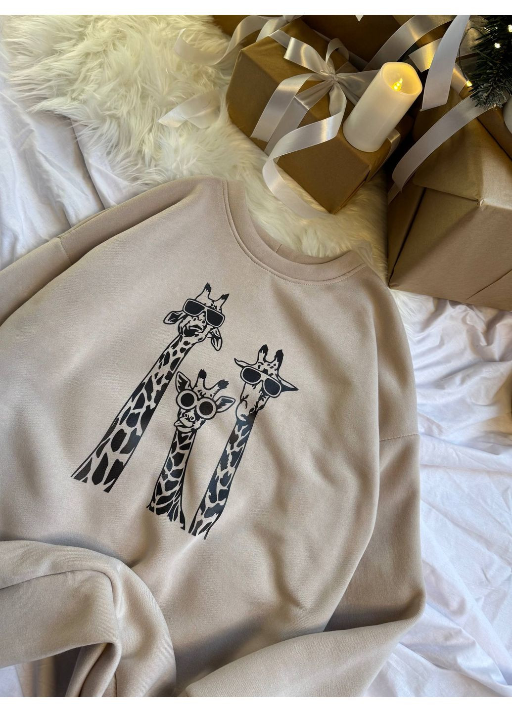 Бежевий світшот жіночий oversize — замір в описі Vione малюнок без декору (368708985)