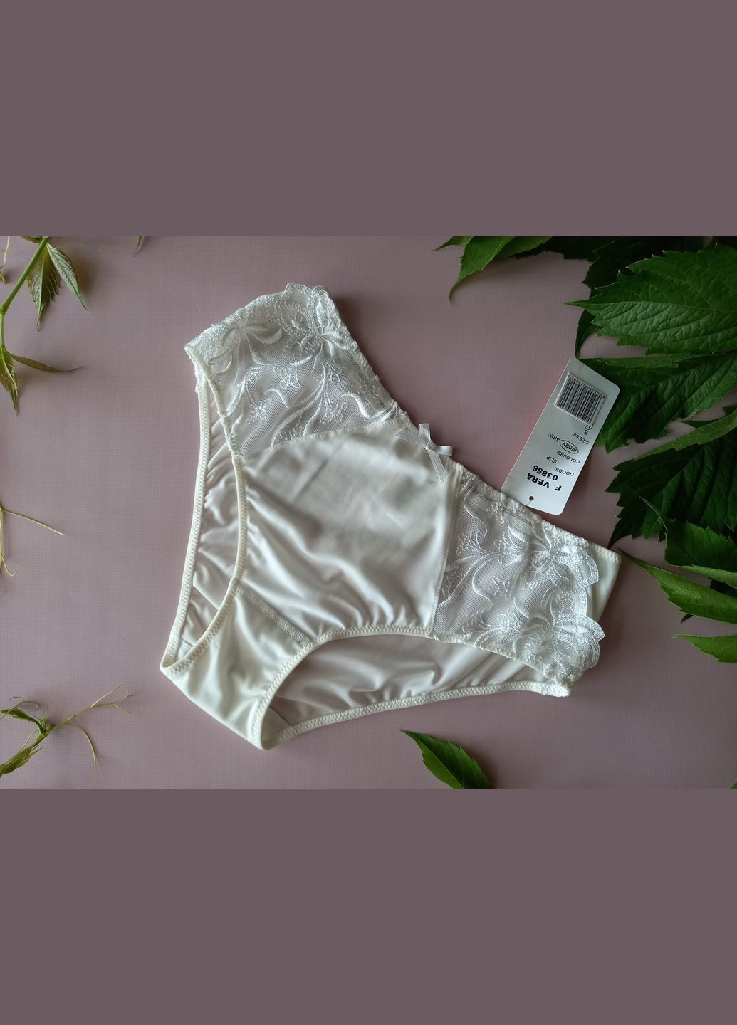 Нежные трусики для девушки 03856 размер 46. М цвет екри. айвори Corin (368787950)