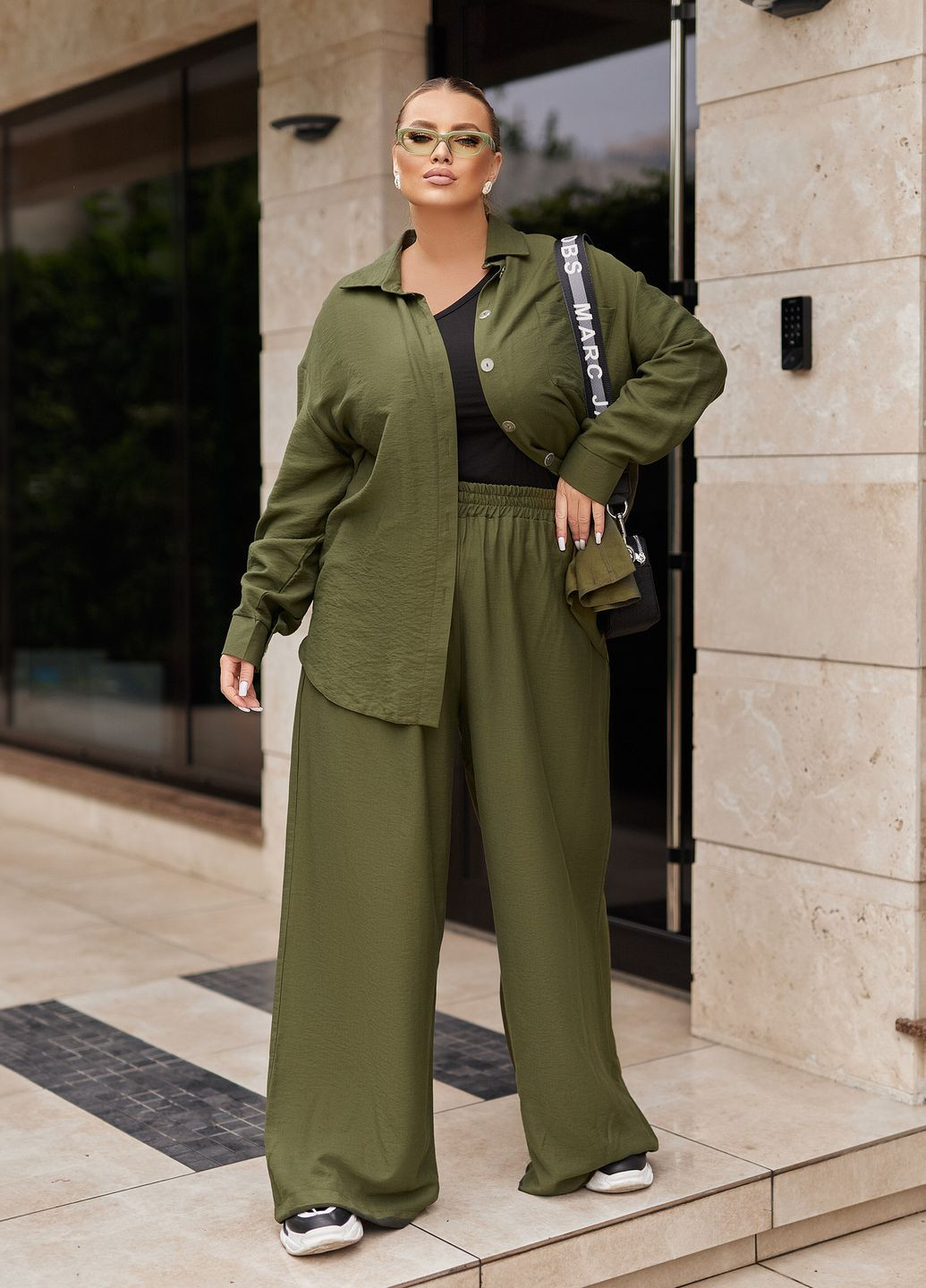 Костюм жіночий літній оверсайз фасону з льону (сорочка + брюки) No Brand (336004138)