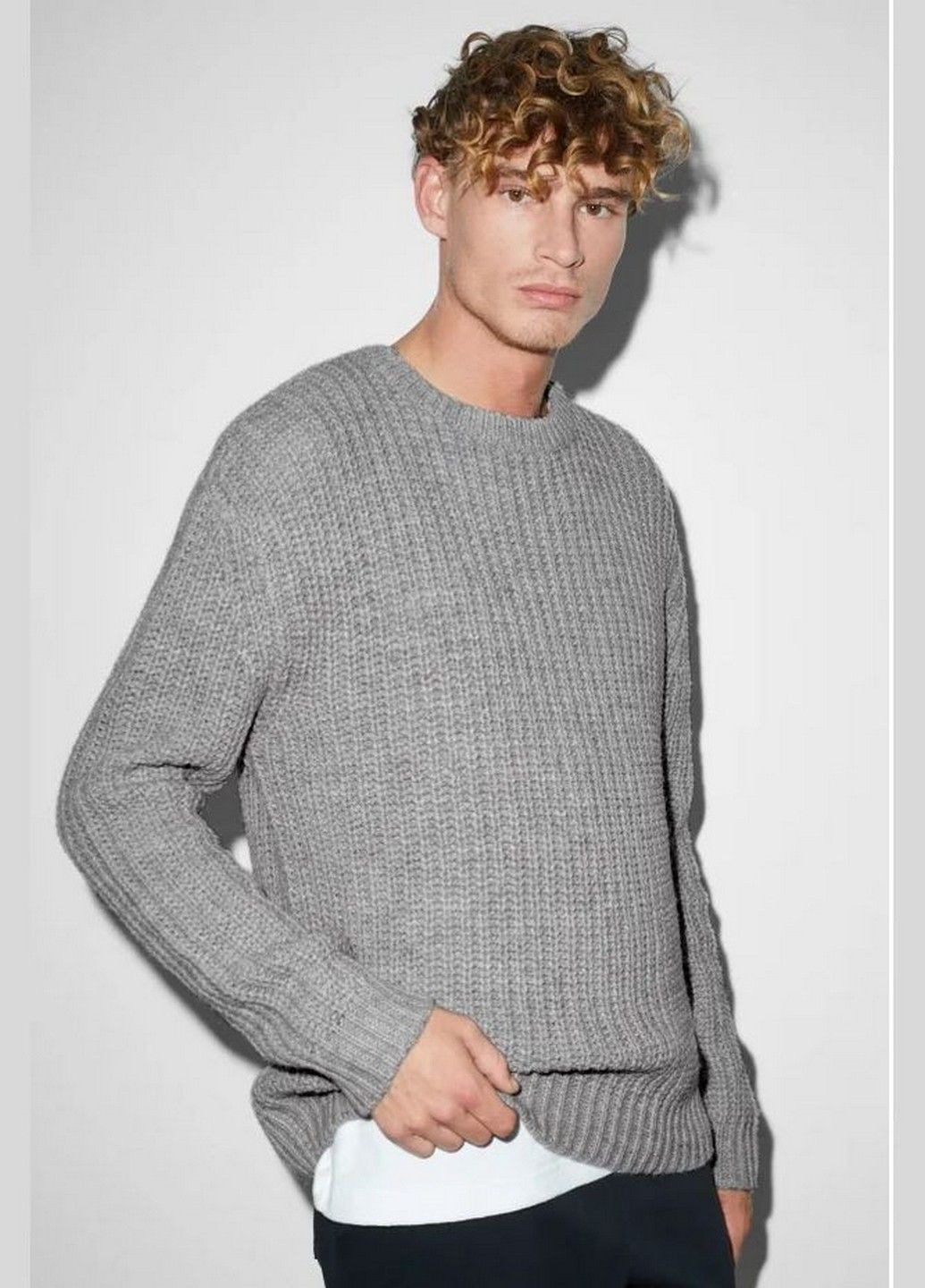 Сірий демісезонний светр C&A