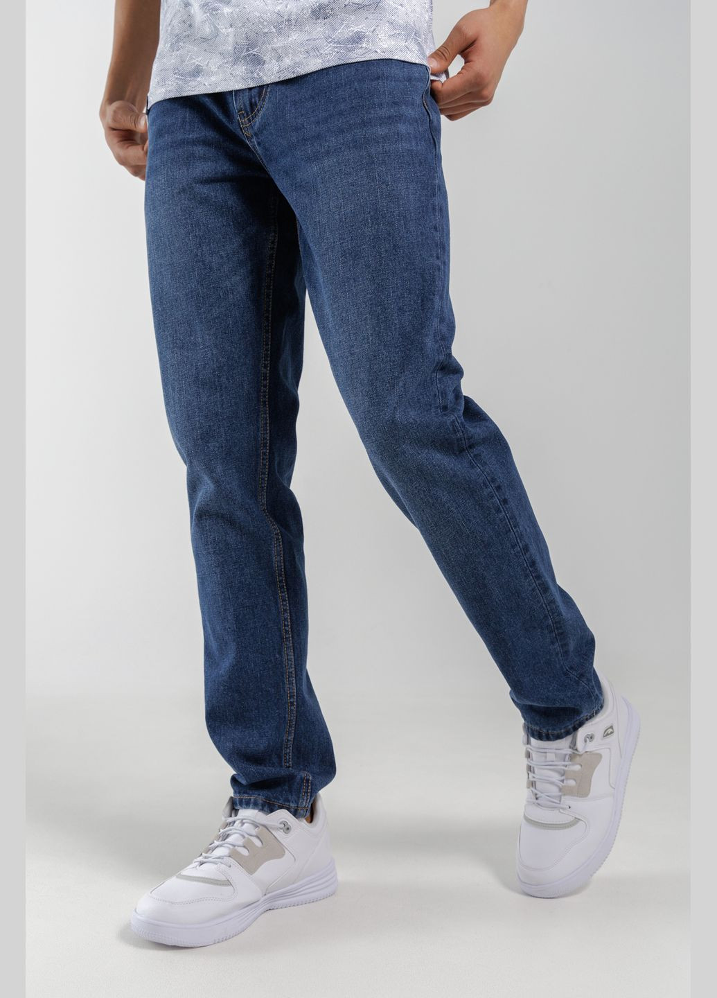 Темно-синие демисезонные регюлар фит джинсы No Brand