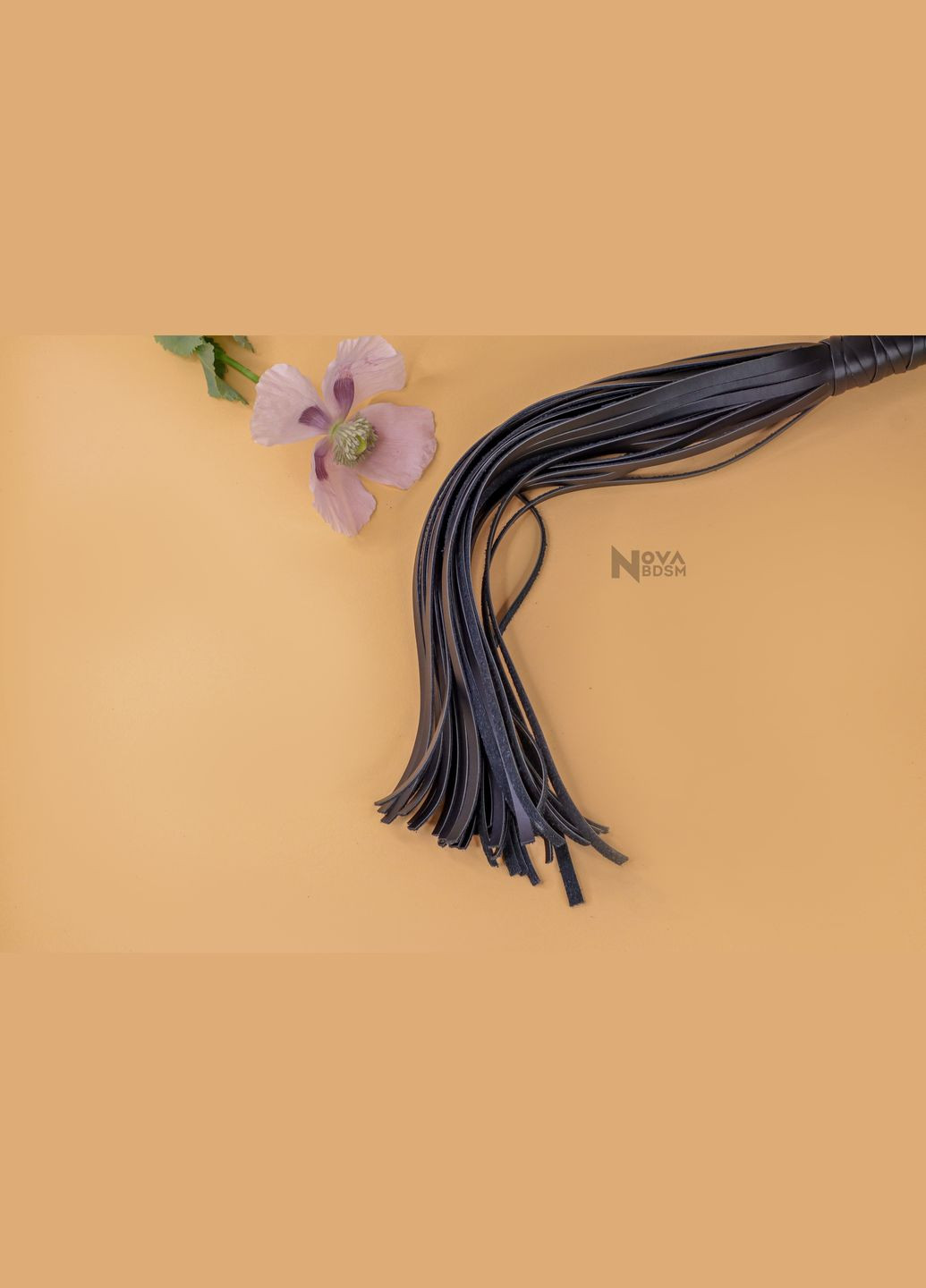 Батіг з високоякісної натуральної шкіри Needle 408 No Brand (296666451)