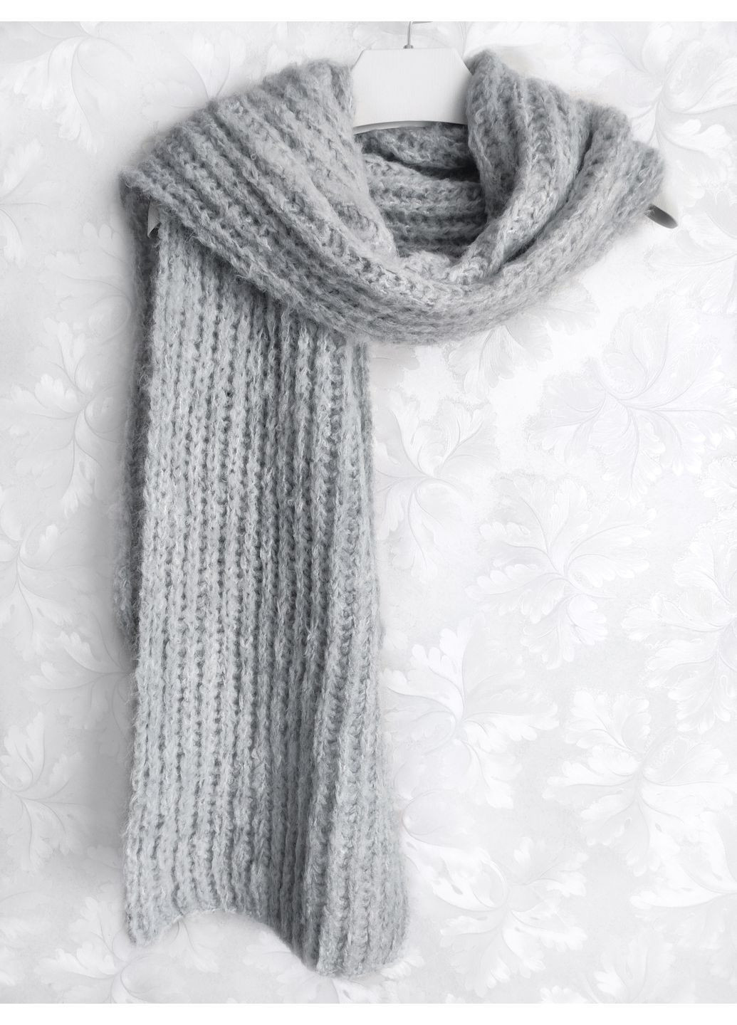 Вязаный зимний шарф ручной работы из мериноса серого цвета. No Brand (370438585)