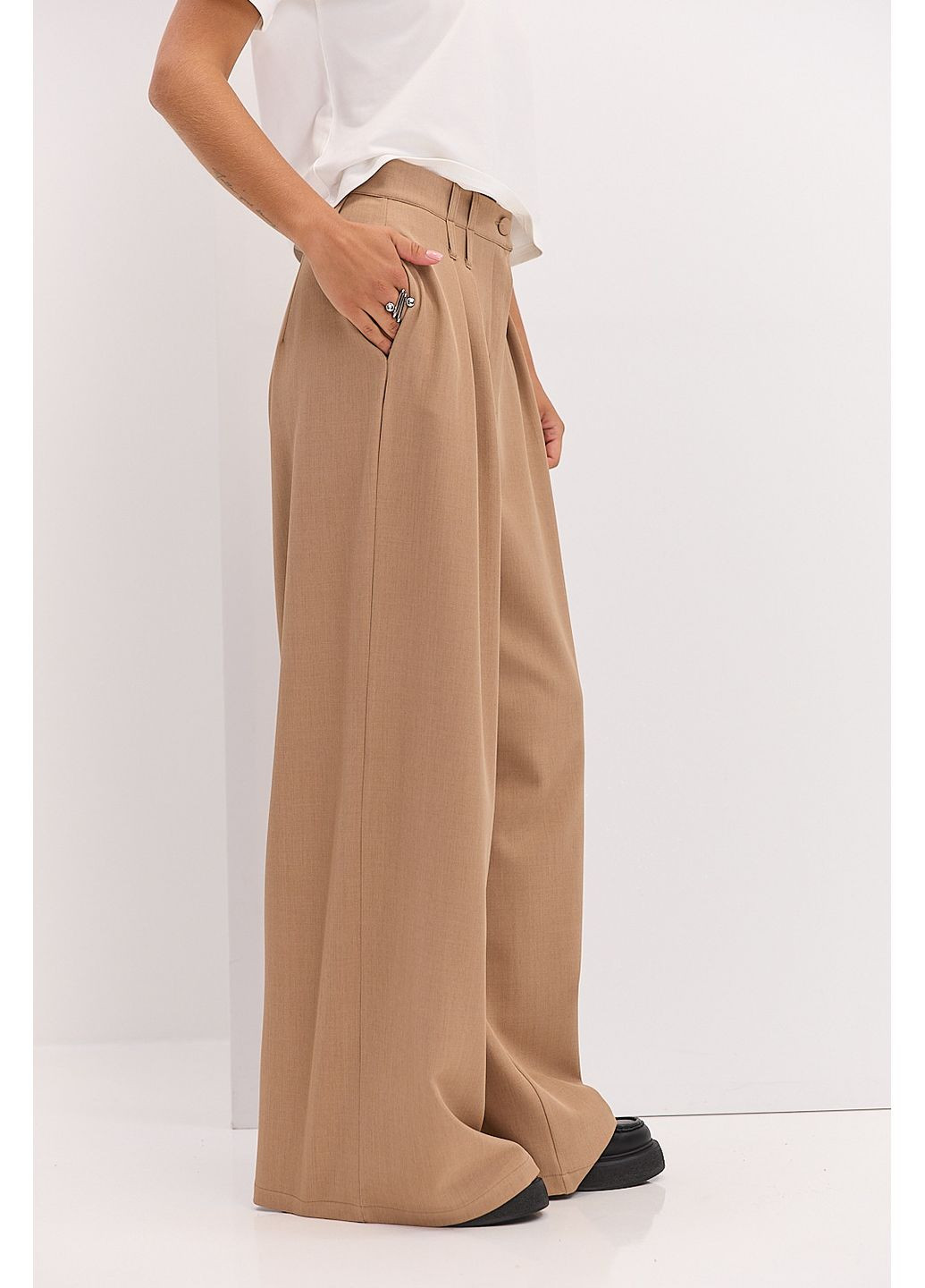 Женские брюки-палаццо со складками черные Arjen (361056783)