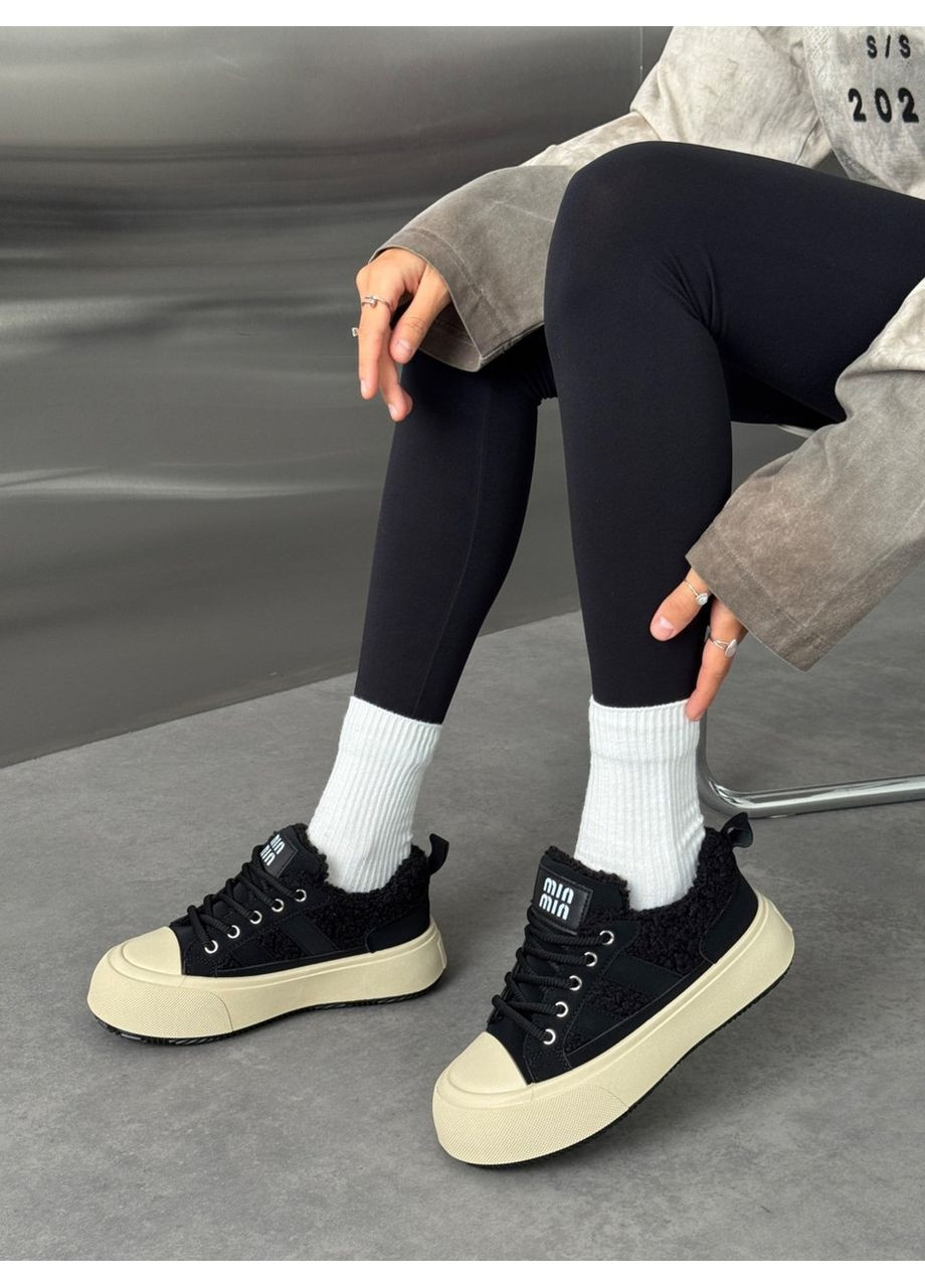 Чорні кеди жіночі зимові чорні з бежевими вставками (m217) 39 Loretta