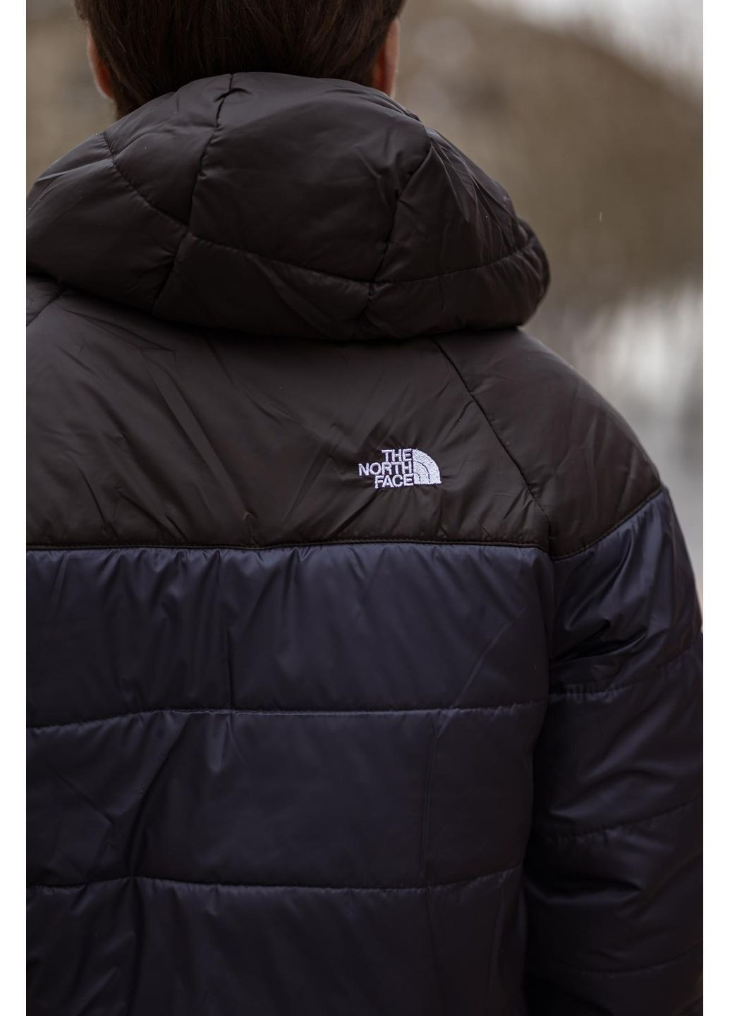 Темно-синяя куртка крепкая, водонепроницаемая ткань полномерные размеры No Brand