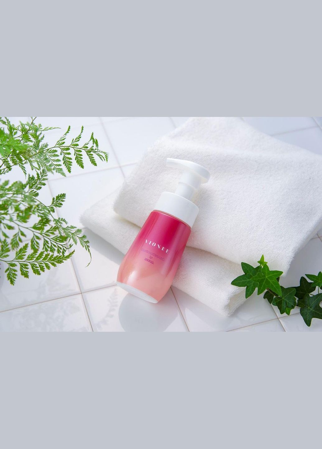 VIONEE Sensitive Moisture Wash піна для інтимної гігієни, 150 мл Peculiar (307090531)