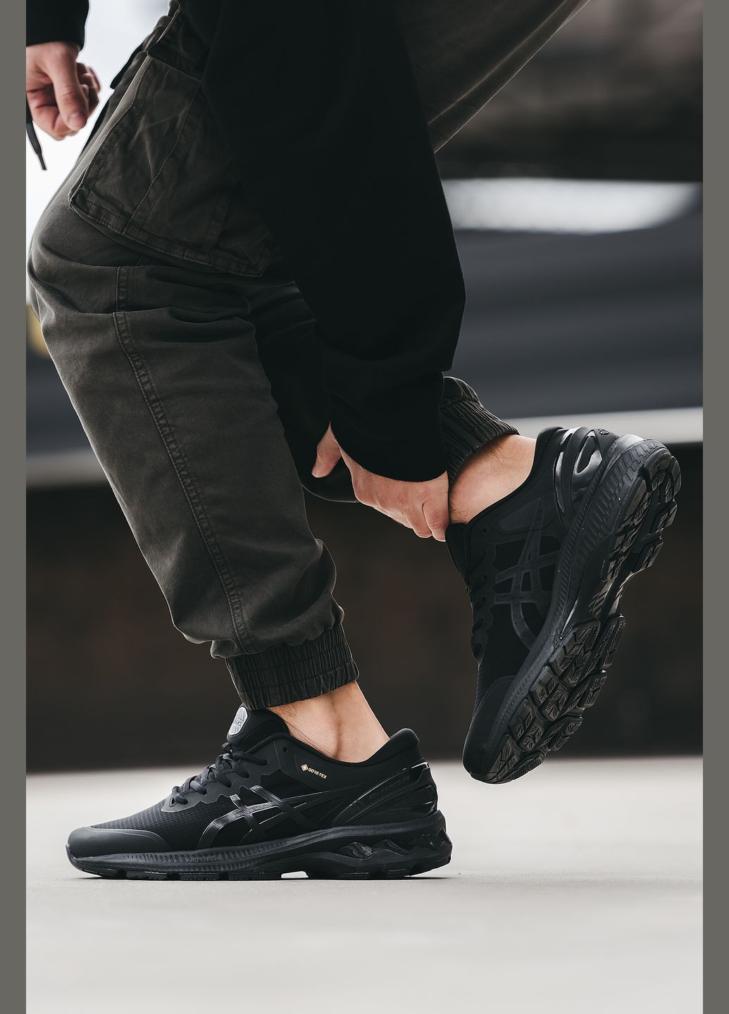 Чорні всесезон кросівки чоловічі asics gel-kayano 27 gore-tex black | асікс гель-каяно 27 чорні No Brand