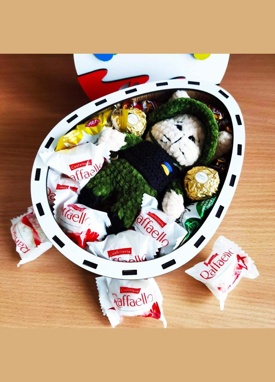 Подарунковий бокс кіндер з іграшкою та солодощами для дівчини або дитини на день народження, на свято (ar157) No Brand (317275936)