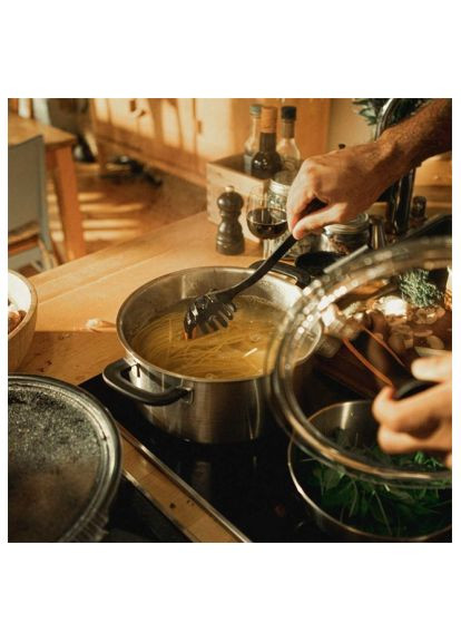 Кастрюля Functional Form с крышкой 5 л (1072317) Fiskars Functional Form з кришкою 5 л (368563867)