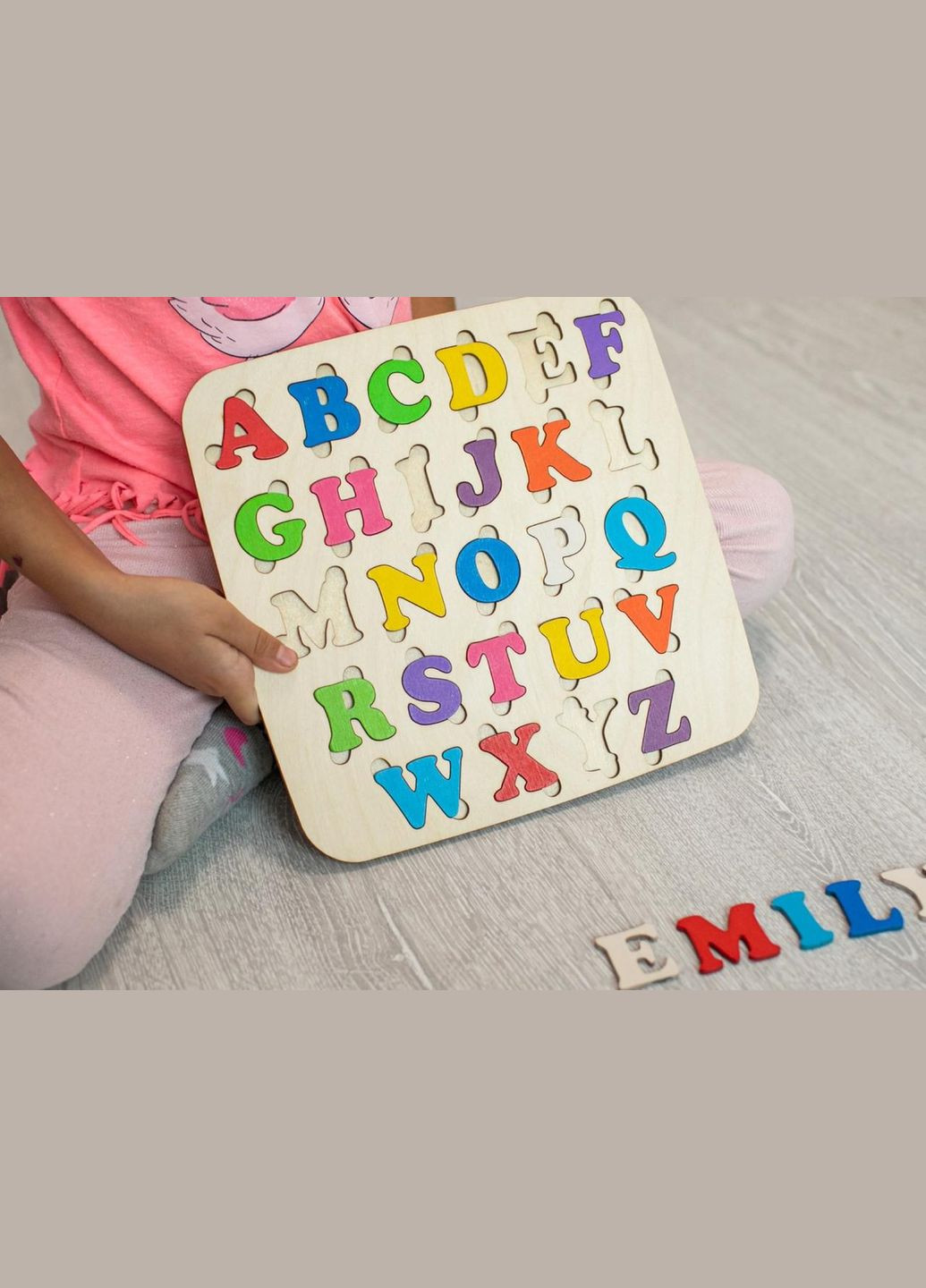 Алфавіт англійський пазл дерев'яний кольоровий абетка з дерева 25х25 см HM furnitura (330604218)