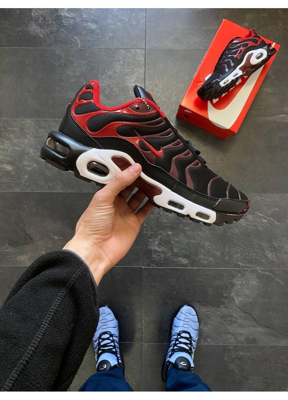 Чорні Осінні кросівки чоловічі nike air max plus tn black / red найк аір макс тн плюс No Brand