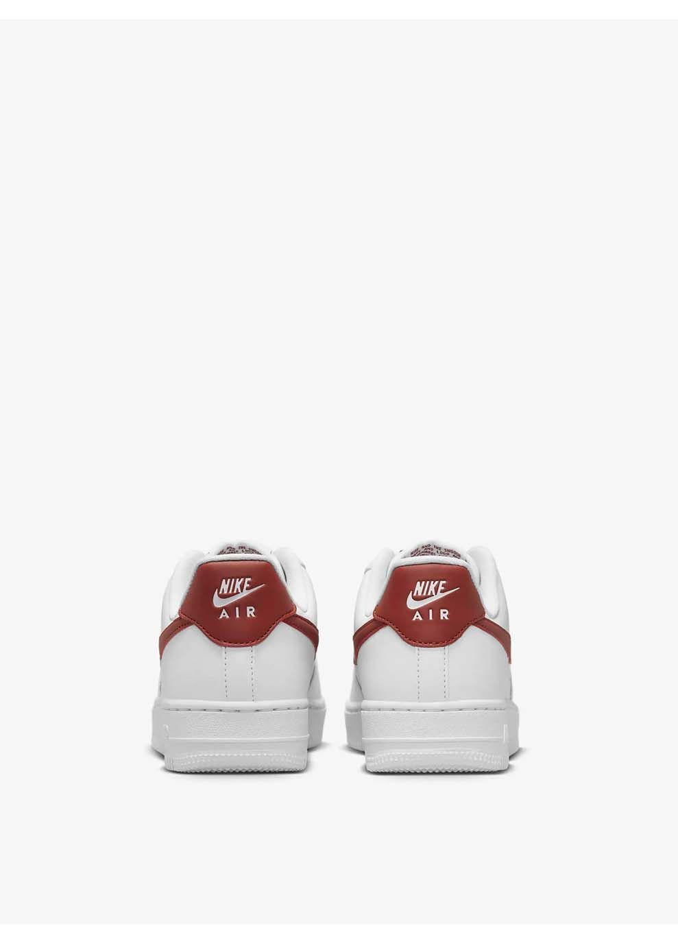 Білі Осінні чоловічі кросівки wmns air force 1 07 білий Nike