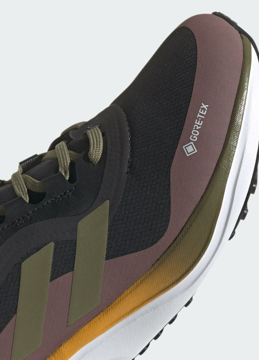 Чорні Літні бігові кросівки supernova 3 gtx adidas