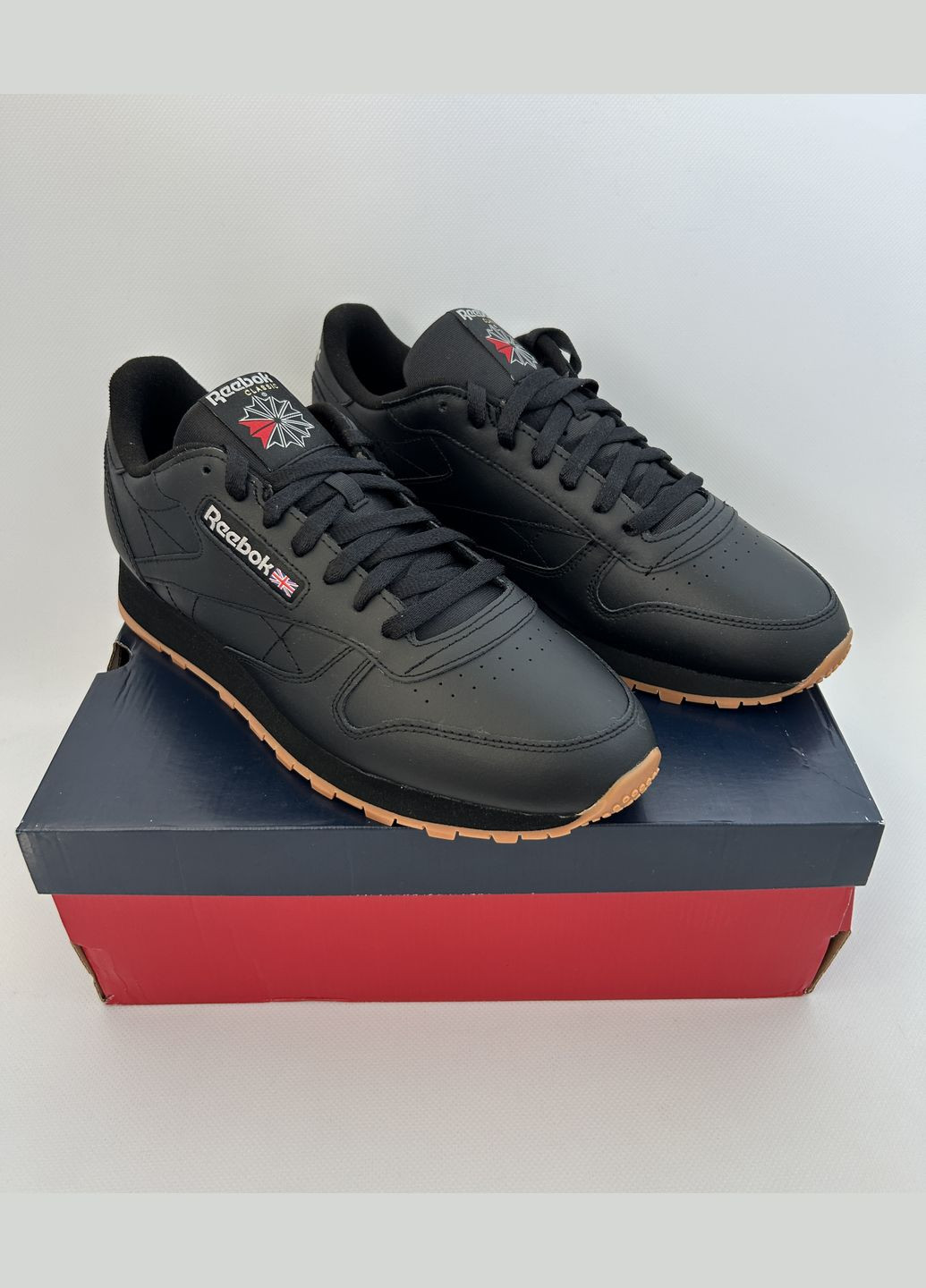 Чорні всесезон кросівки classic Reebok