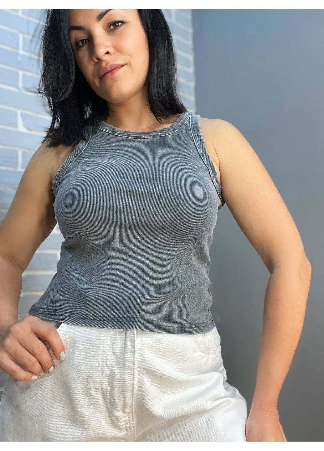 Майка женская YI FANG 501-2733 вареная рубчик порезанные швы No Brand — 304548533