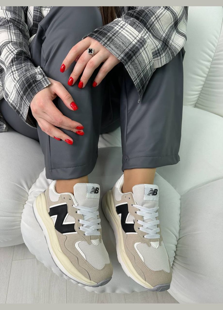 Жіночі кросівки в стилі New Balance сіро бежеві замшеві No Brand світло-бежеві (295923535)