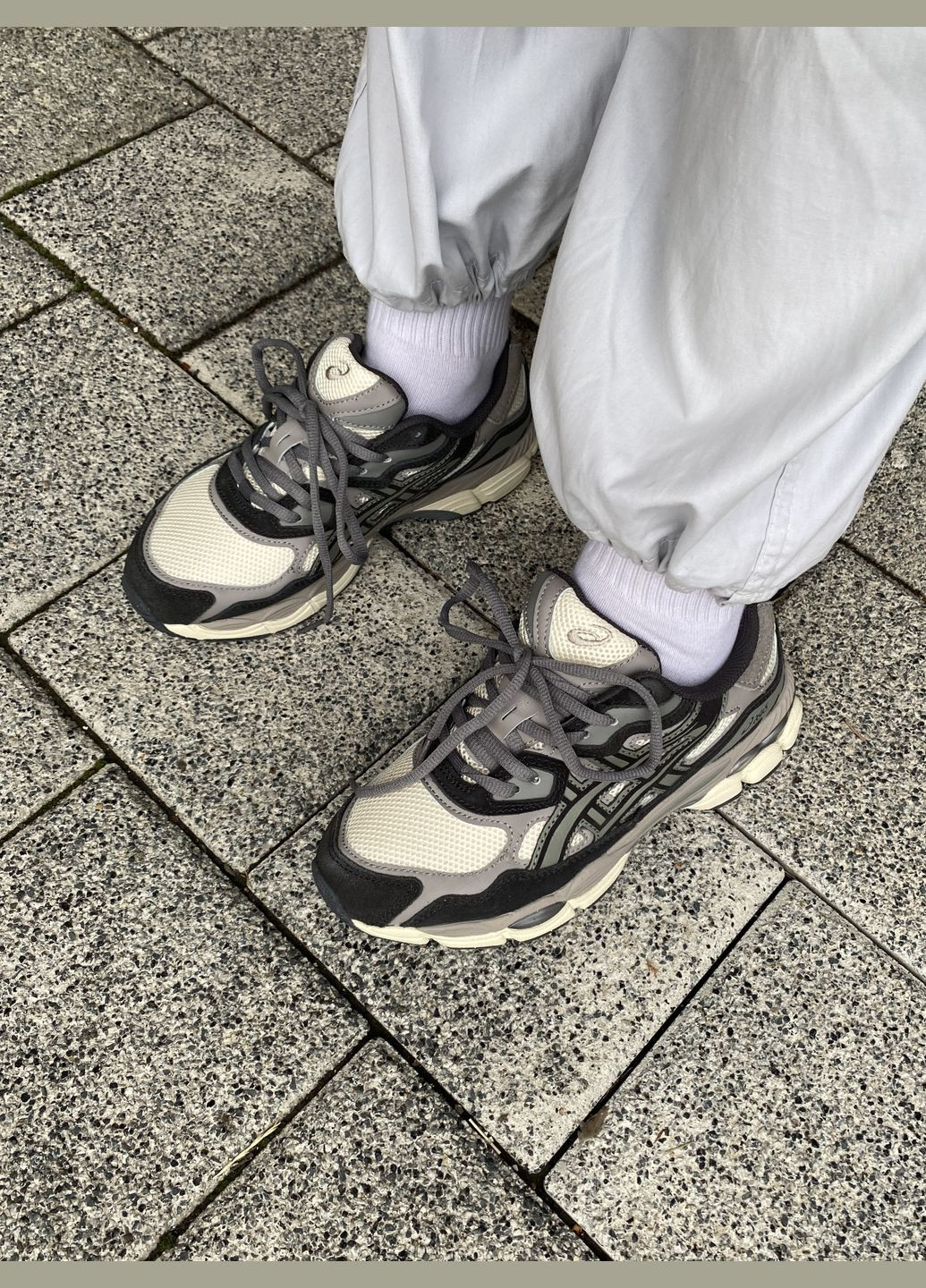 Сірі Осінні кросівки чоловічі і жіночі asics gel-nyc grey | асікс гель-нюк сірі No Brand