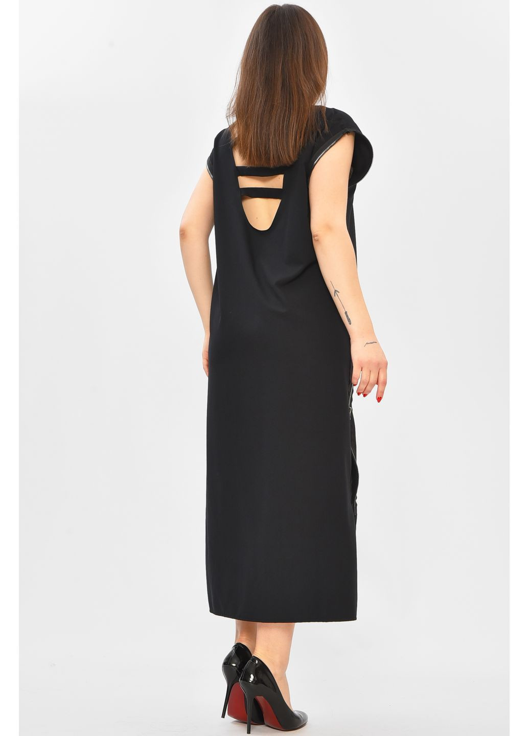 Чорна повсякденний сукня жіноча однотонна чорного кольору з баскою Let's Shop однотонна