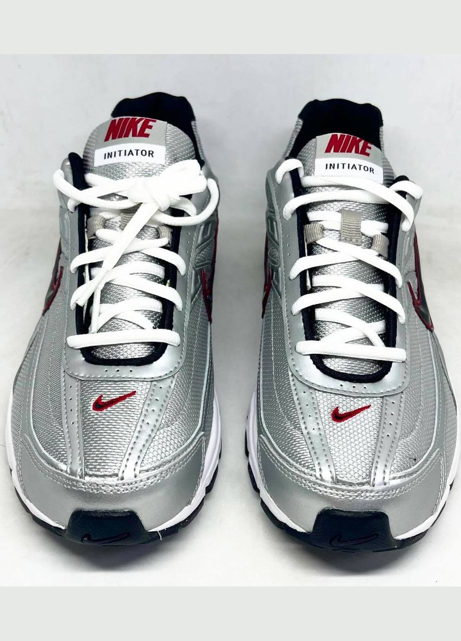 Білі кросівки чоловічі Nike initiator