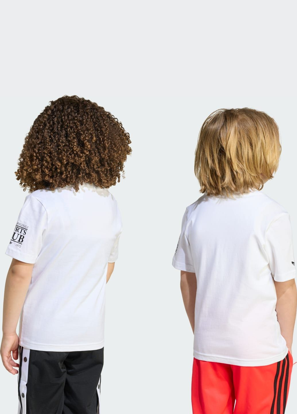 Белая демисезонная футболка graphic kids adidas