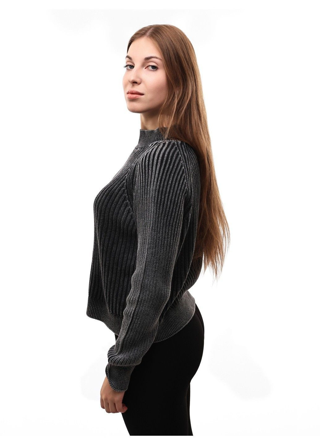 Чорний светр жіночий NaNa