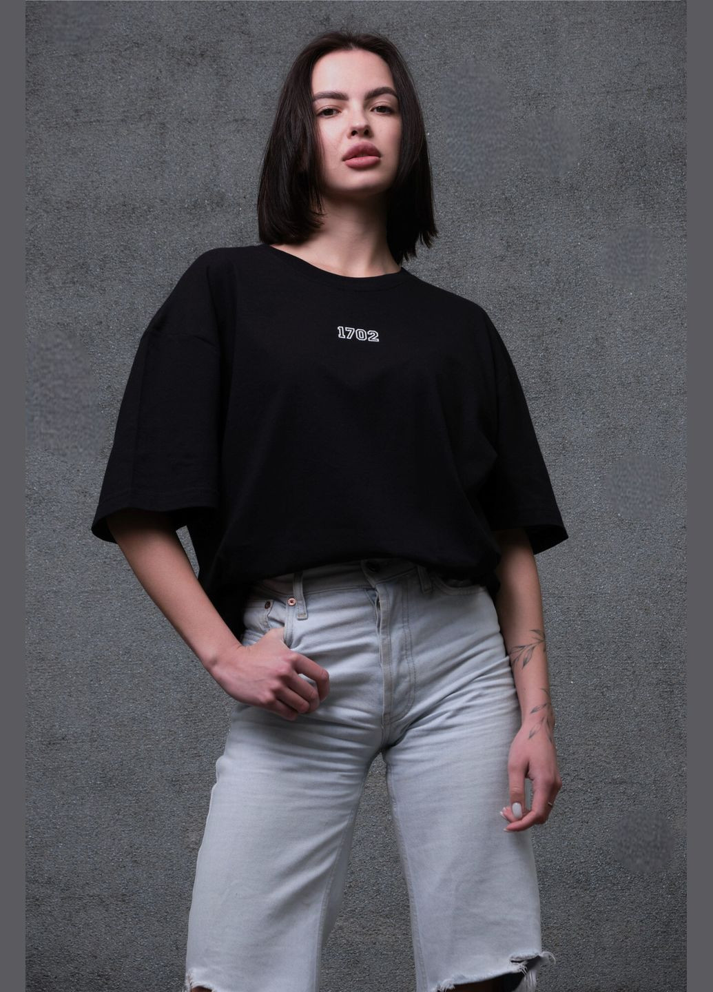 Женская Оверсайз Футболка С Принтом BMW Without - (334205594)