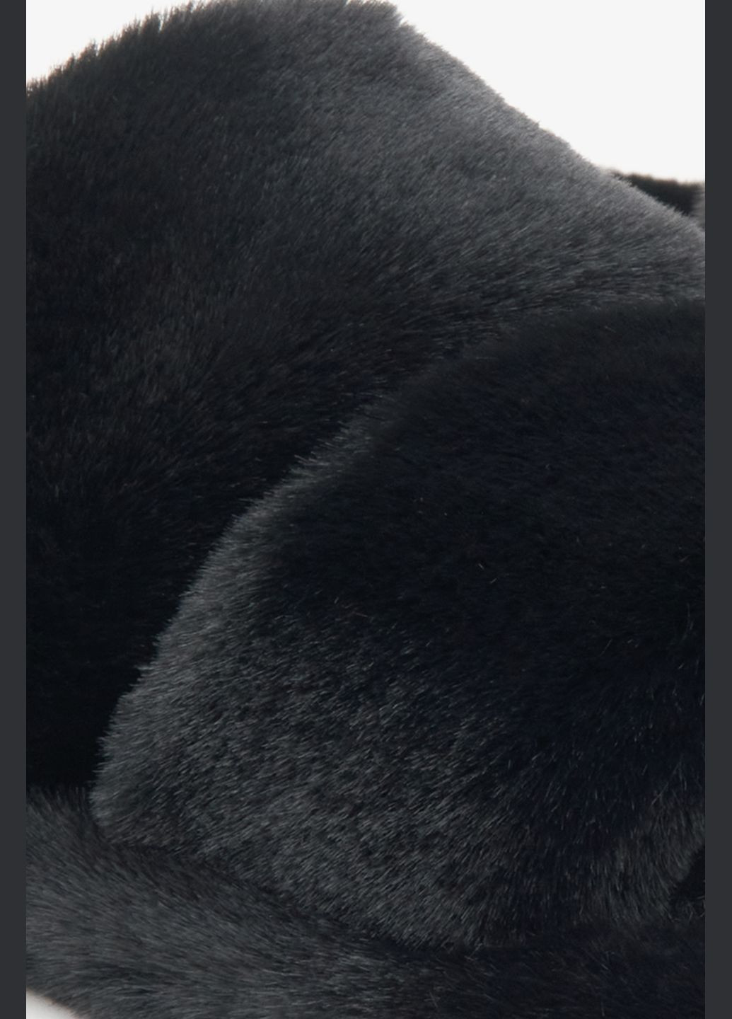 Черные тапочки домашние, цвет черный Estro