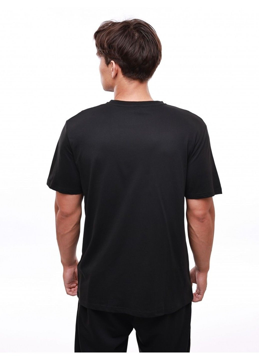 Чорна футболка чоловіча BEKI