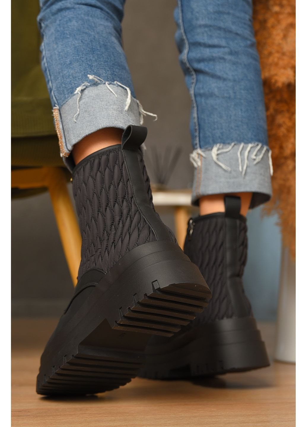 Черевики жіночі зимові чорного кольору Let's Shop (366546111)