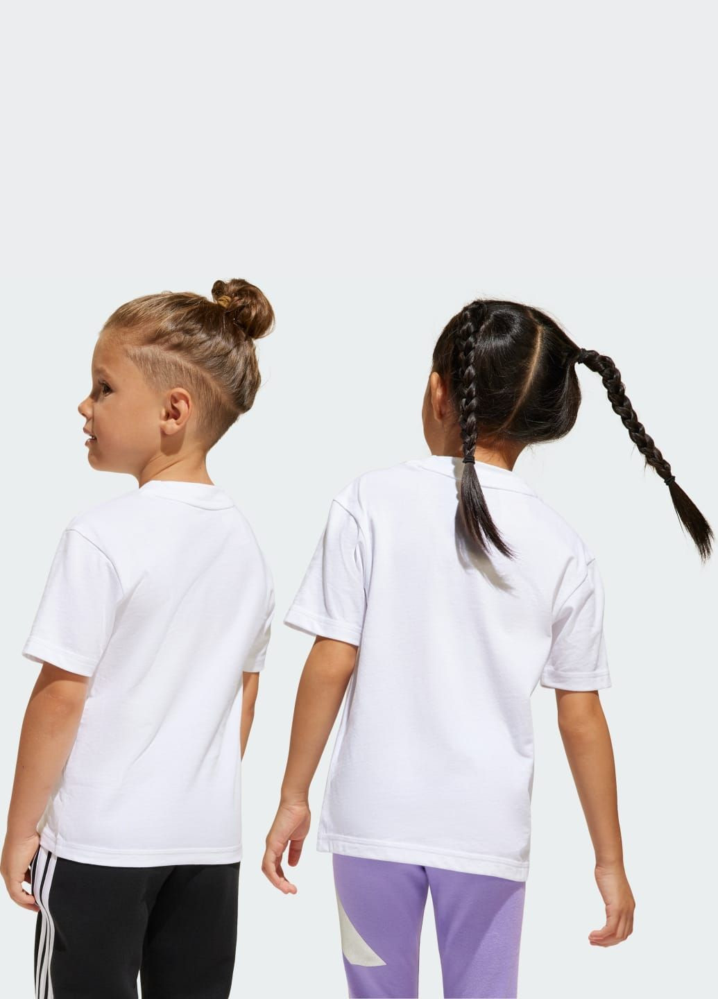Белая демисезонная футболка essentials kids adidas