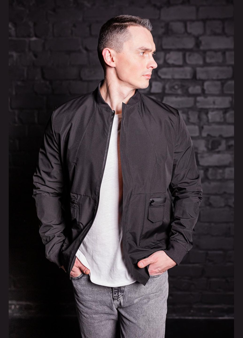 Черная демисезонная ветровка No Brand