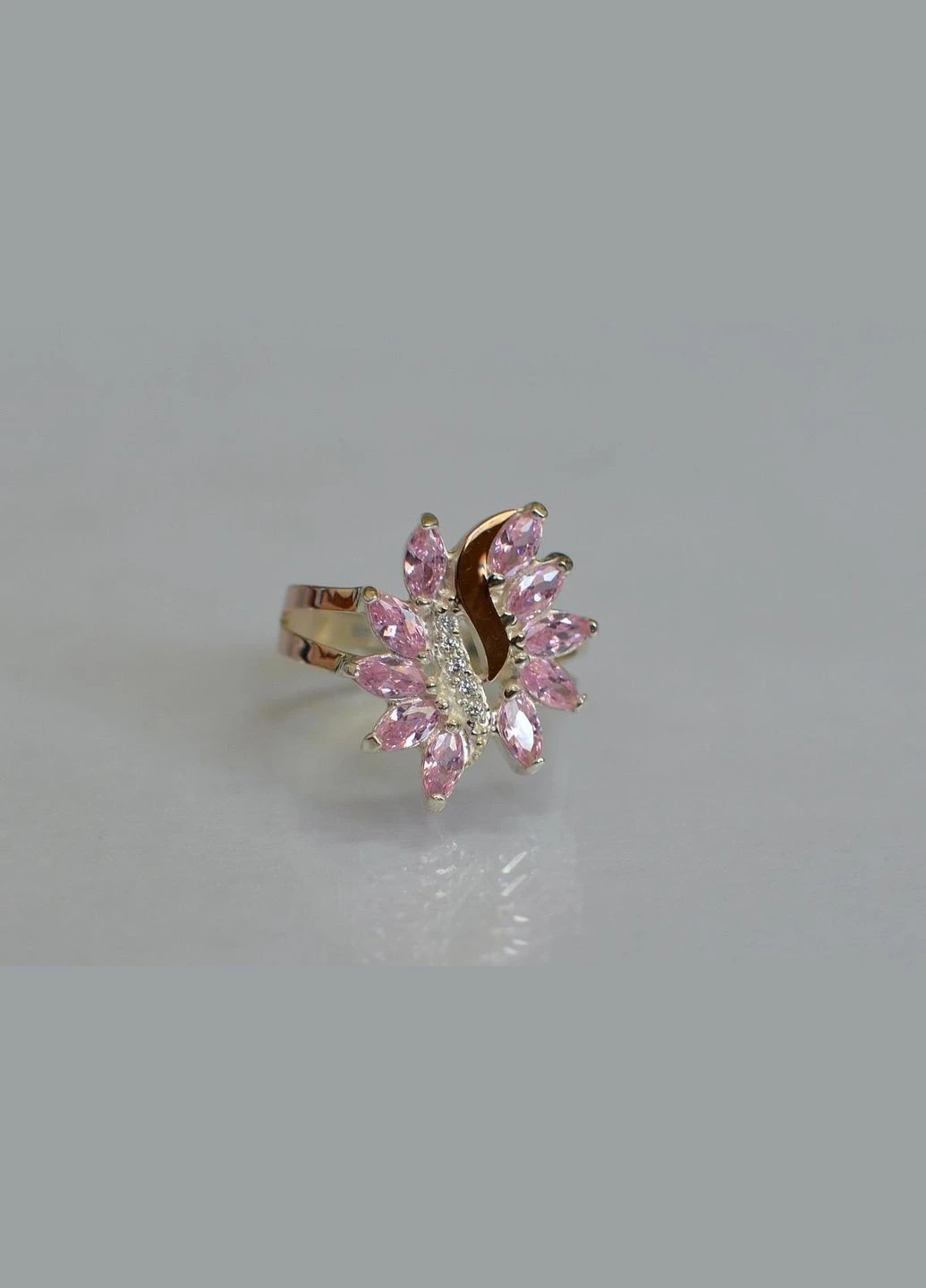 Серебряное кольцо с золотыми вставками, серебро 925, золото 375 пробы No Brand (305826325)