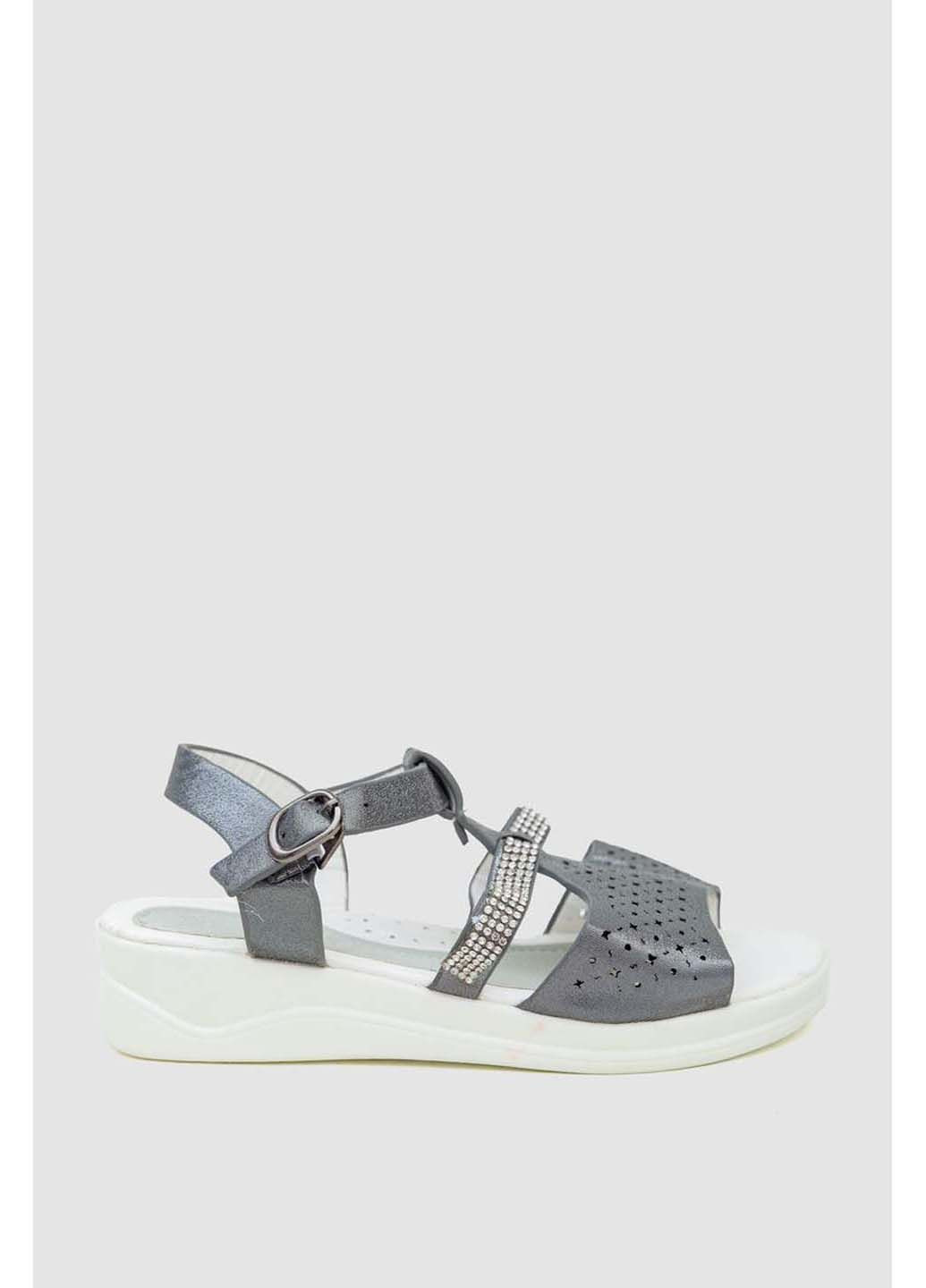 Серебряные босоножки для девочки Bee