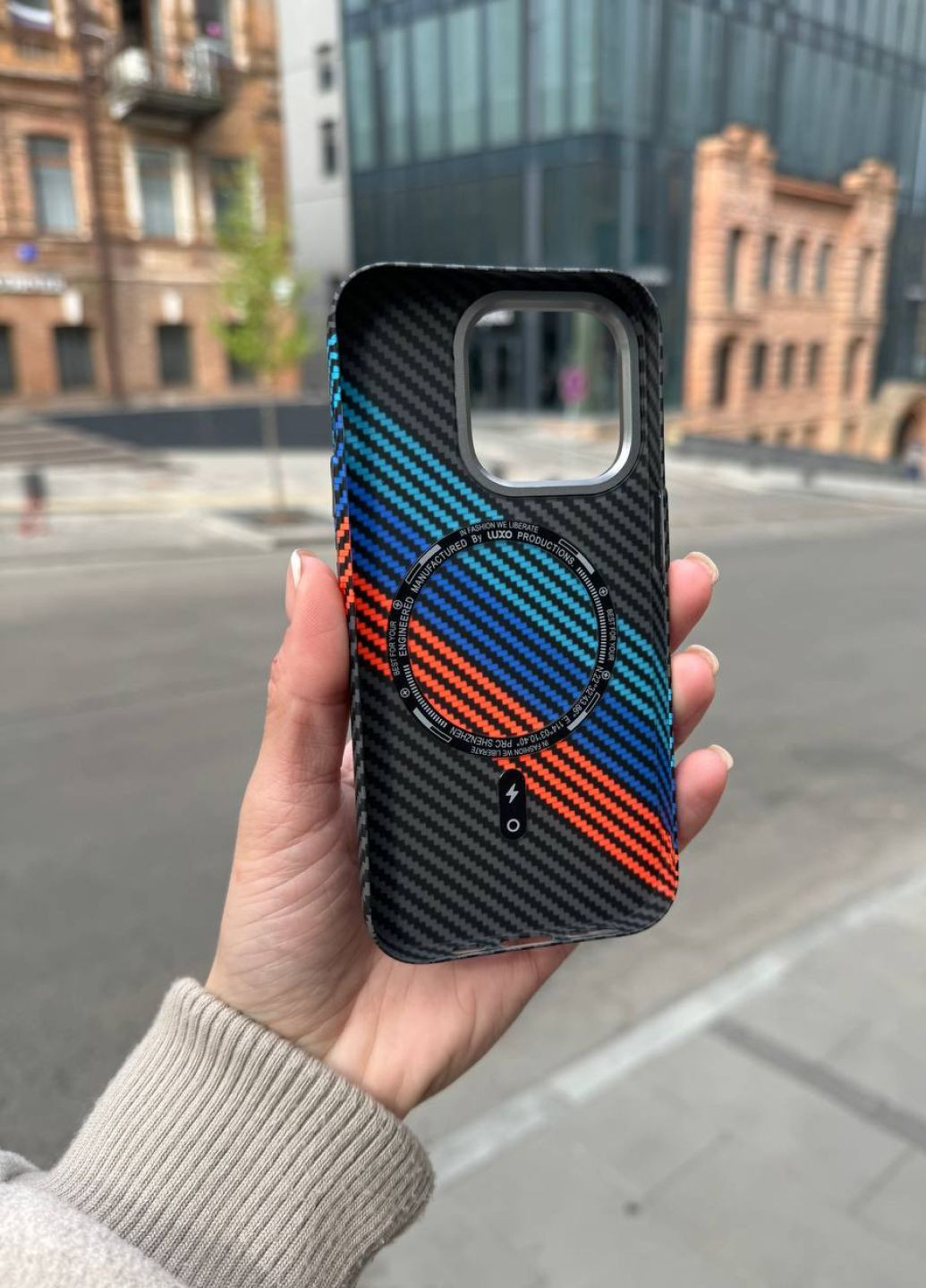 Чехол карбоновый для iPhone 15 Pro Max Carbon M5 BMW / чехол айфон 15 про макс серый No Brand (330132888)