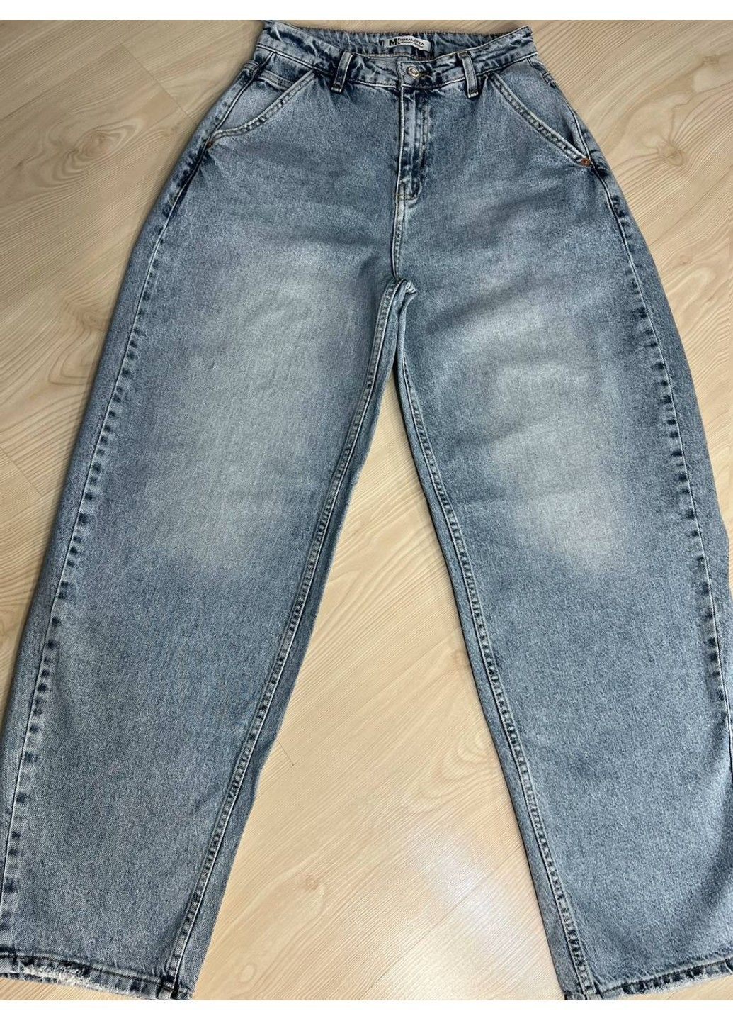 Джинси жіночі Mikaletta 9505 SKATER BALON jeans широкий крій банани косі кишені блакитні No Brand - (323886748)