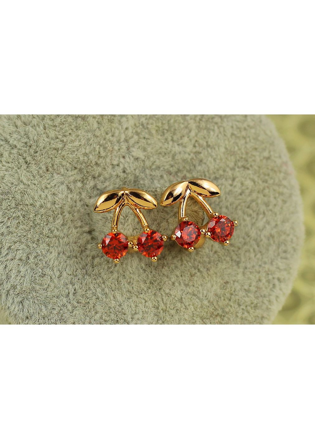 Сережки дитячі вишенькі з червоними каменямим 1,1 см золотисті Xuping Jewelry (365248858)