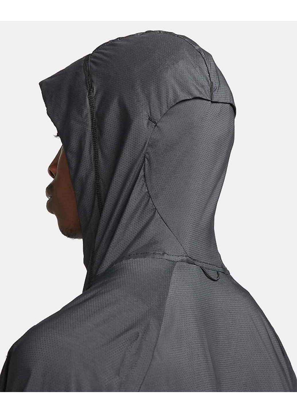 Чорна демісезонна куртка чоловіча Nike