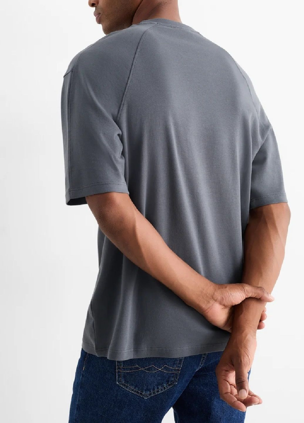 Темно-серая футболка C&A