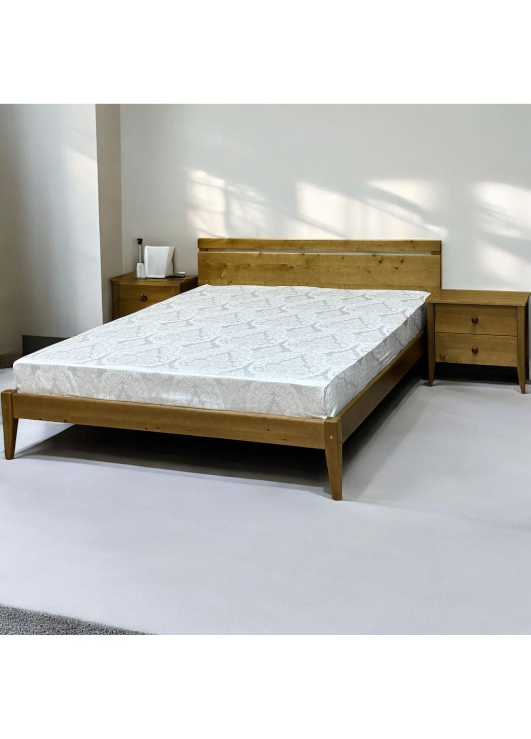 Двоспальне дерев'яне ліжко дуб карамель 180х190 Скіф Л-256 (369944570)