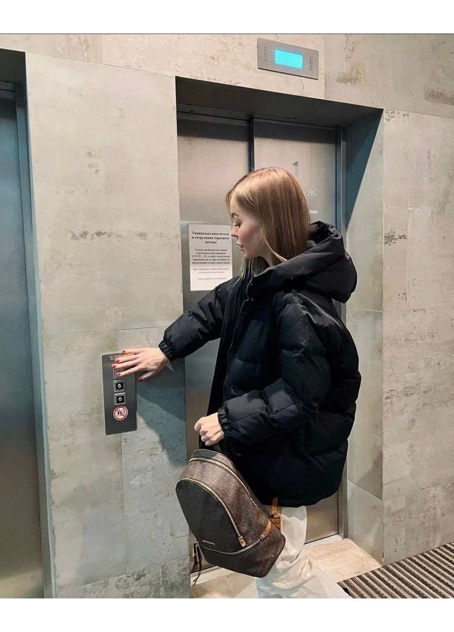 Чорна демісезонна куртка жіноча димісезонна Style Point