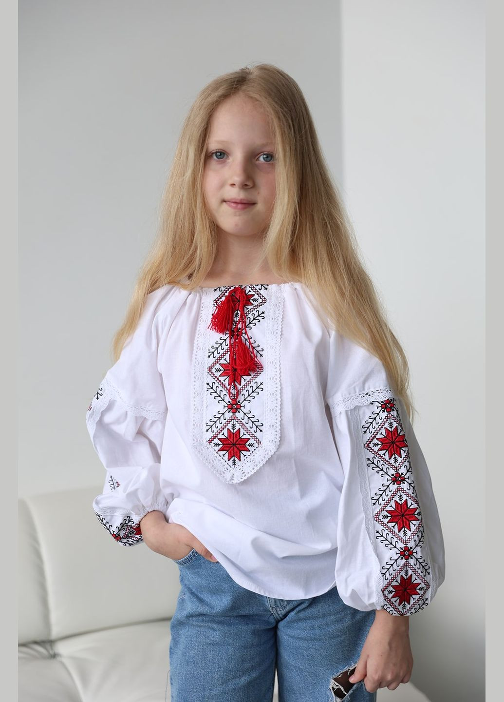 Белая вышиванка для девочки Piccolo узор геометрический (297060420)