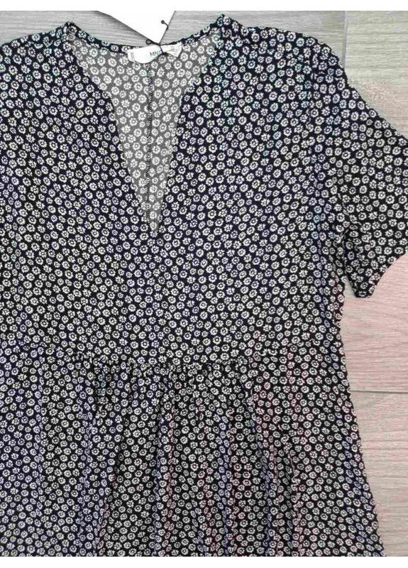 Черно-белое платье 87097667 Mango