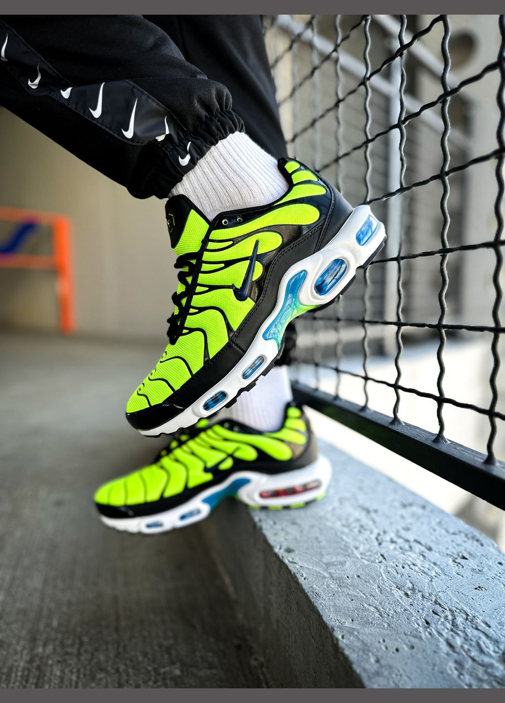 Желтые демисезонные кроссовки мужские nike air max tn plus yellow \ найк аир макс тн плюс жёлтые No Brand