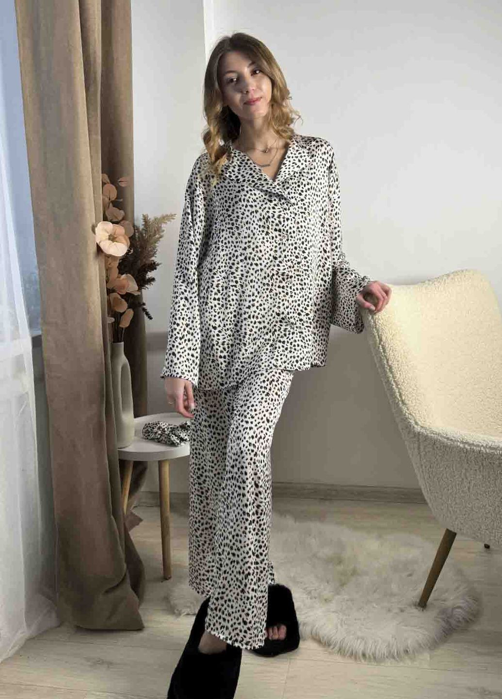 Серая всесезон пижама коллекции «объятия» с принтами (сорочка, штани, резинка) VIDCHUY