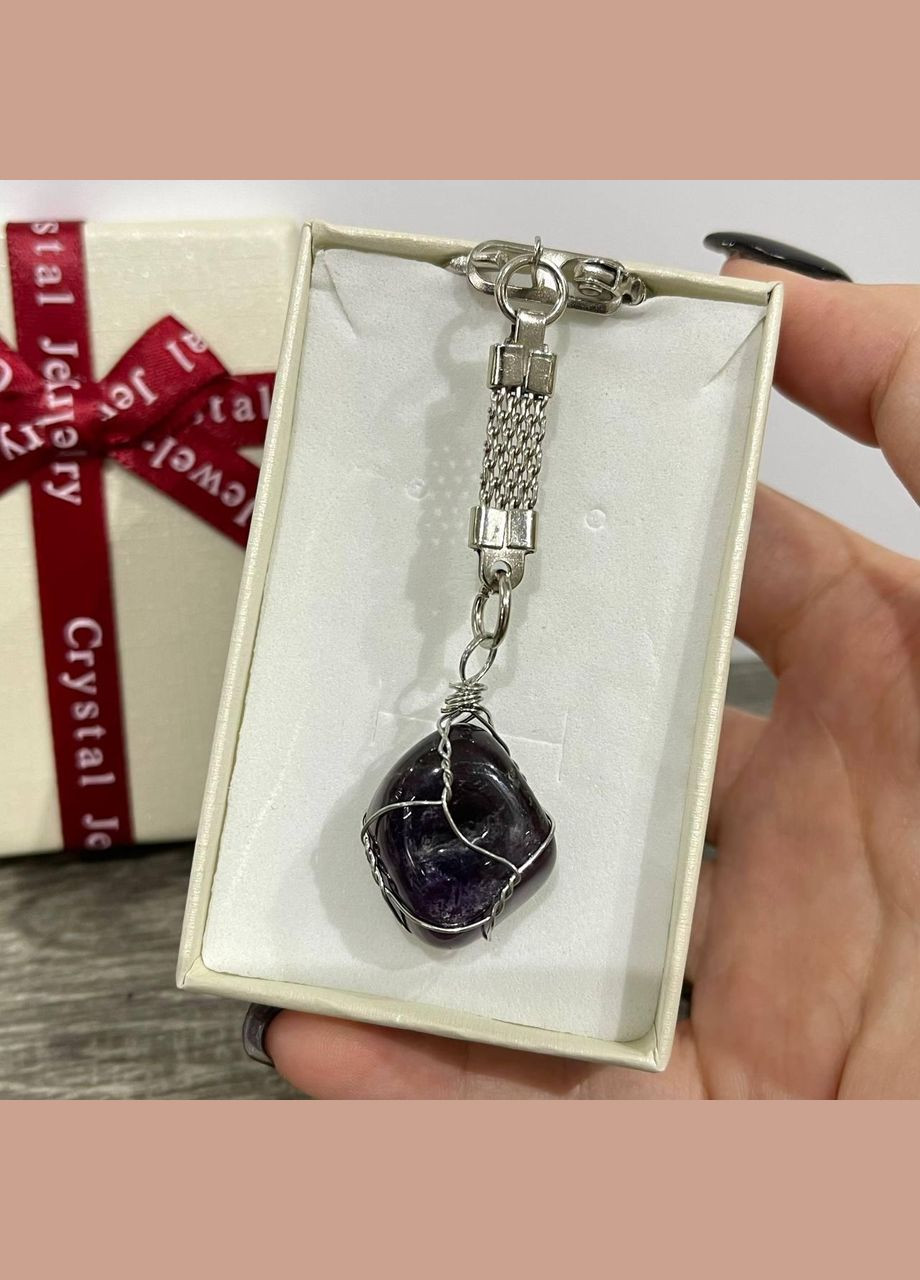 Крупний кулон з натуральним каменем Аметист природної форми в обплетенні на брелоку в подарунковій коробочці Овен (331291785)