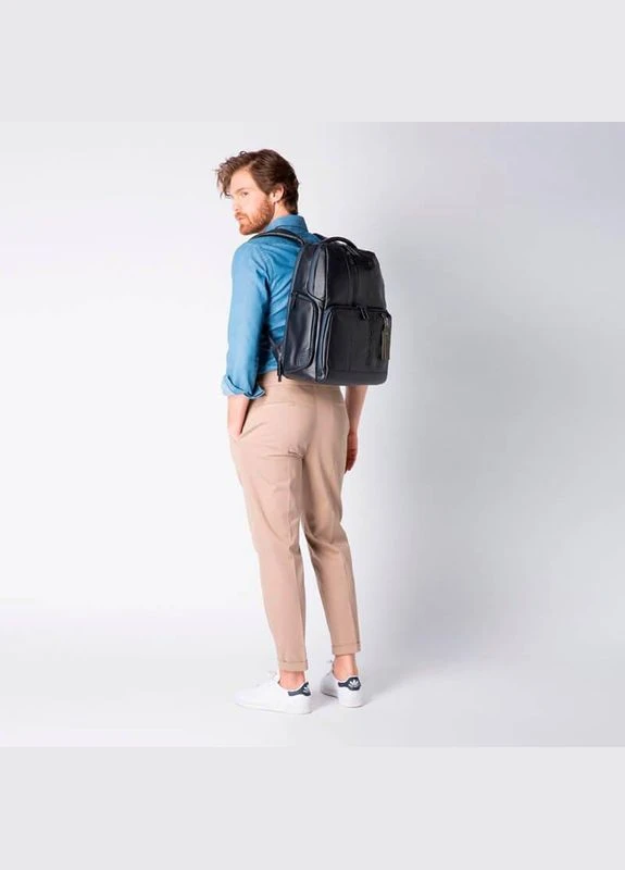 Городской рюкзак URBAN Blue с отд. д/ноут 15.6"/iPad Air/Pro+RFID+CONNEQU (CA4532UB00_BLU) Piquadro (330754300)