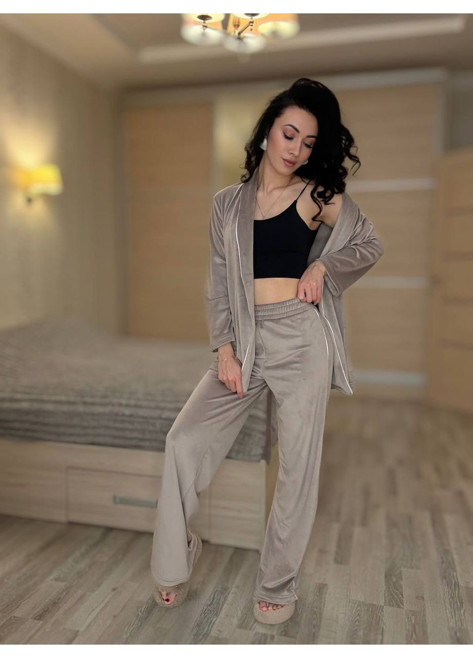 Бежевая всесезон велюровая стильная пижама кофта + брюки Adelante