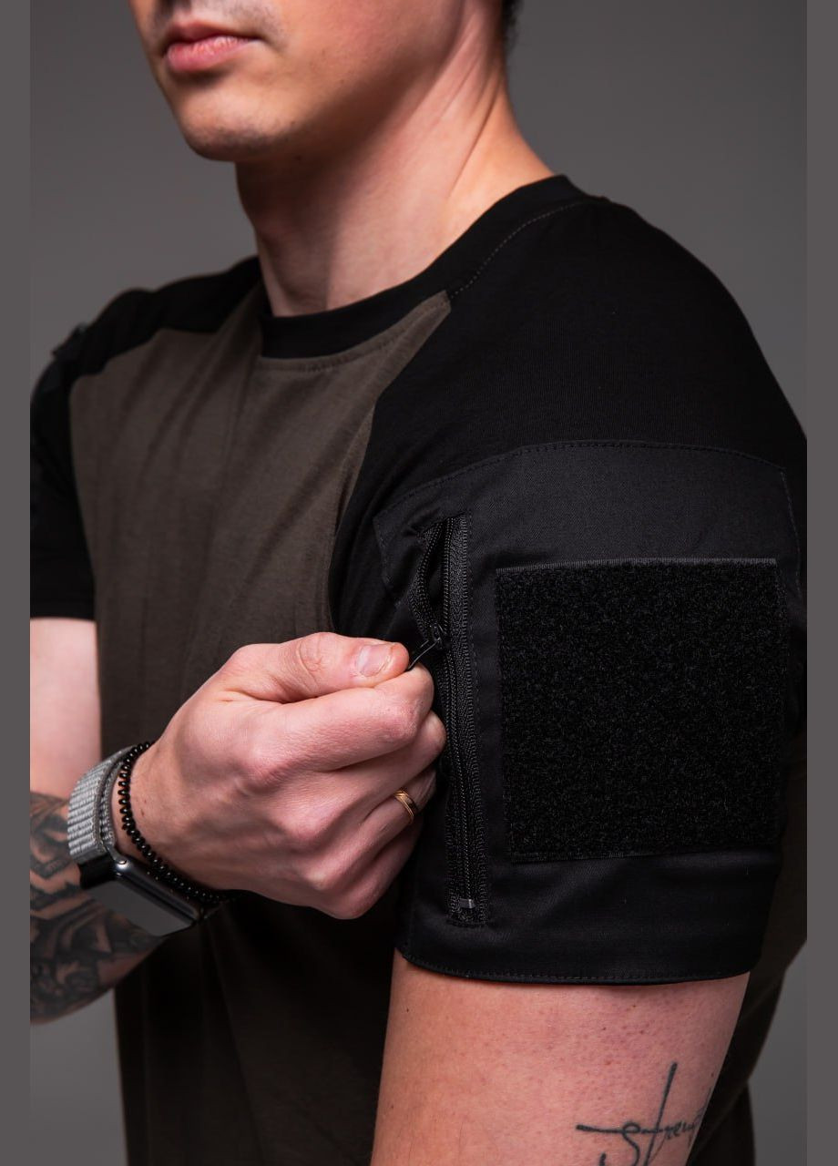 Хакі (оливкова) чоловіча футболка хакі з чорним кишеня на рукаві No Brand